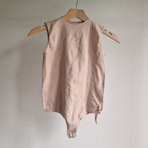 SKIMS - Essential Crew Neck Sleeveless Bodysuit - Tiger's Eye